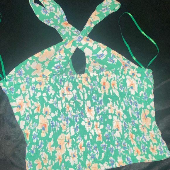 Keyhole top - Picture 4 of 4